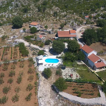 Heaven Country House